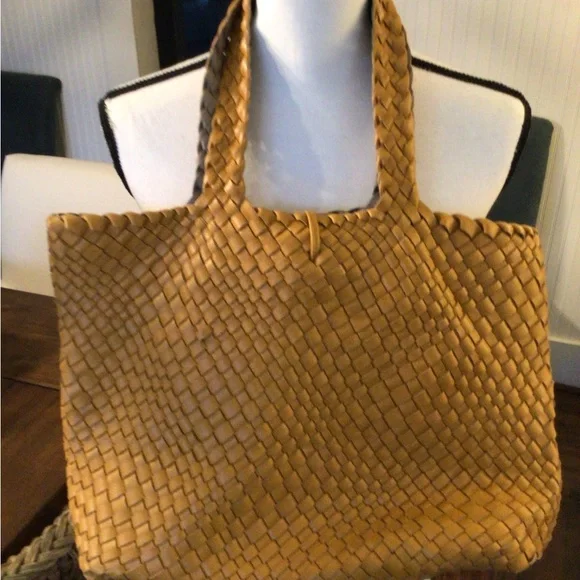 Woven Tan Tote Bag - Picture 2 of 10